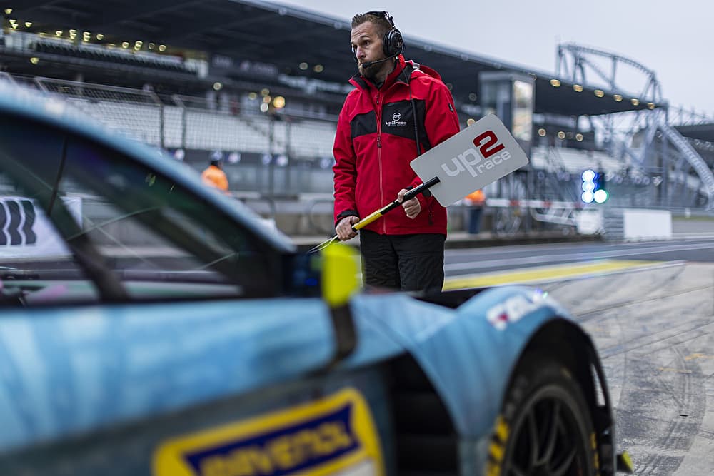 Audi R8 GT3 in der Box